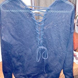 Size Med Satva sweater in black